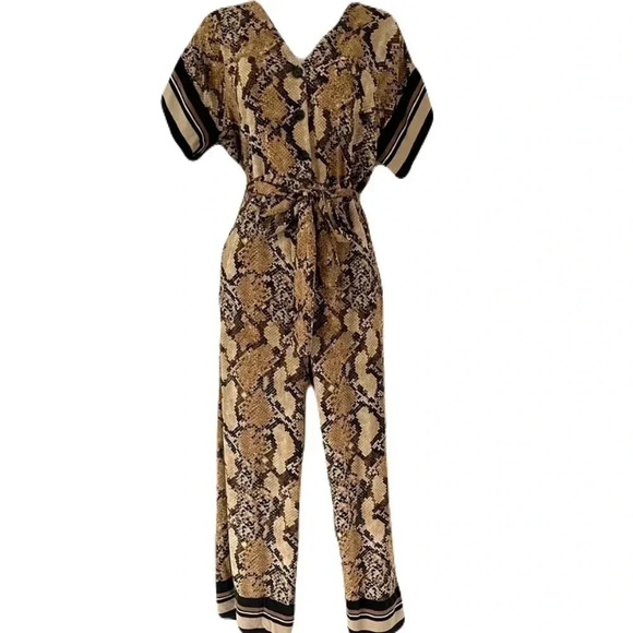 🔥HOST PICK🔥H&M/ 💰2 FOR $10💰   🐍 Snakeskin print 🐍 jumpsuit/  Size US 0 - Picture 1 of 15